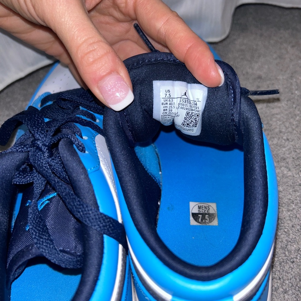 Air Jordan 1 Low ‘UNC’ - Picture 6 of 6